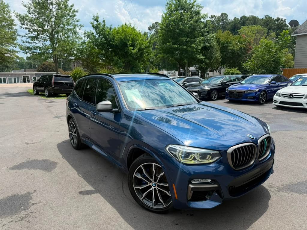 2018 BMW X3 SPORT M40i.
