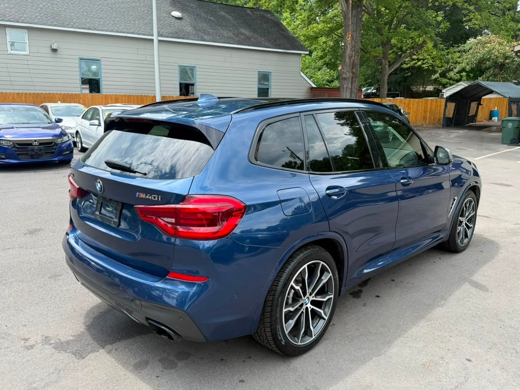 2018 BMW X3 SPORT M40i.