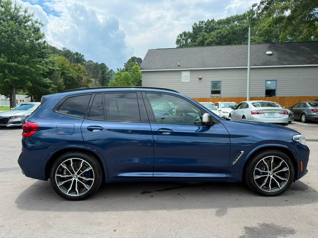 2018 BMW X3 SPORT M40i.