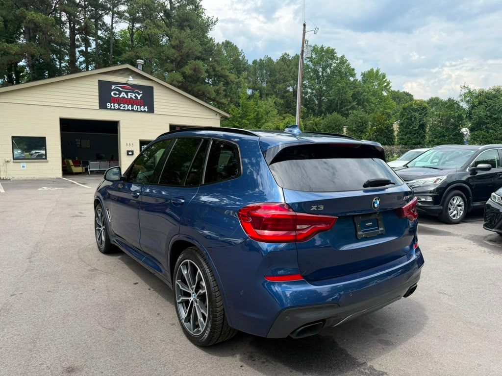 2018 BMW X3 SPORT M40i.