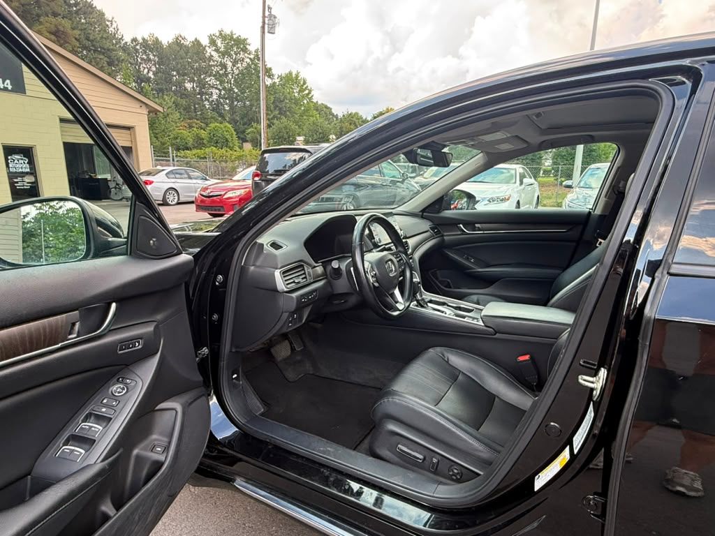 2018 HONDA ACCORD TOURING BLACK