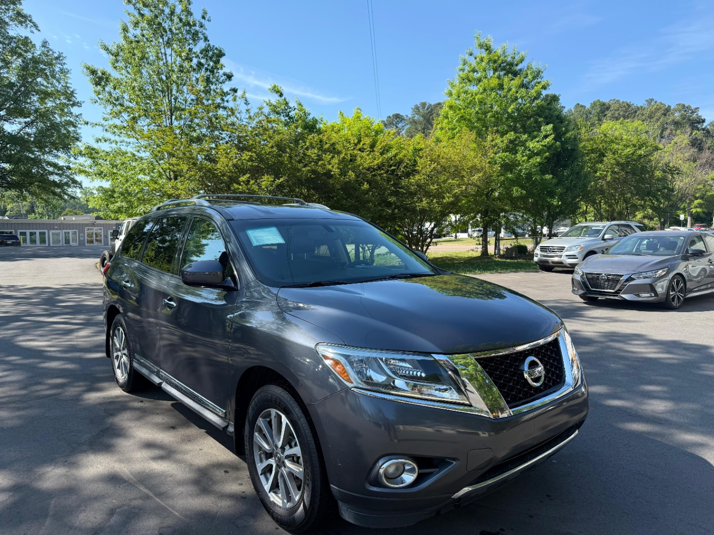 2013 NISSAN PATHFINDER SL FWD