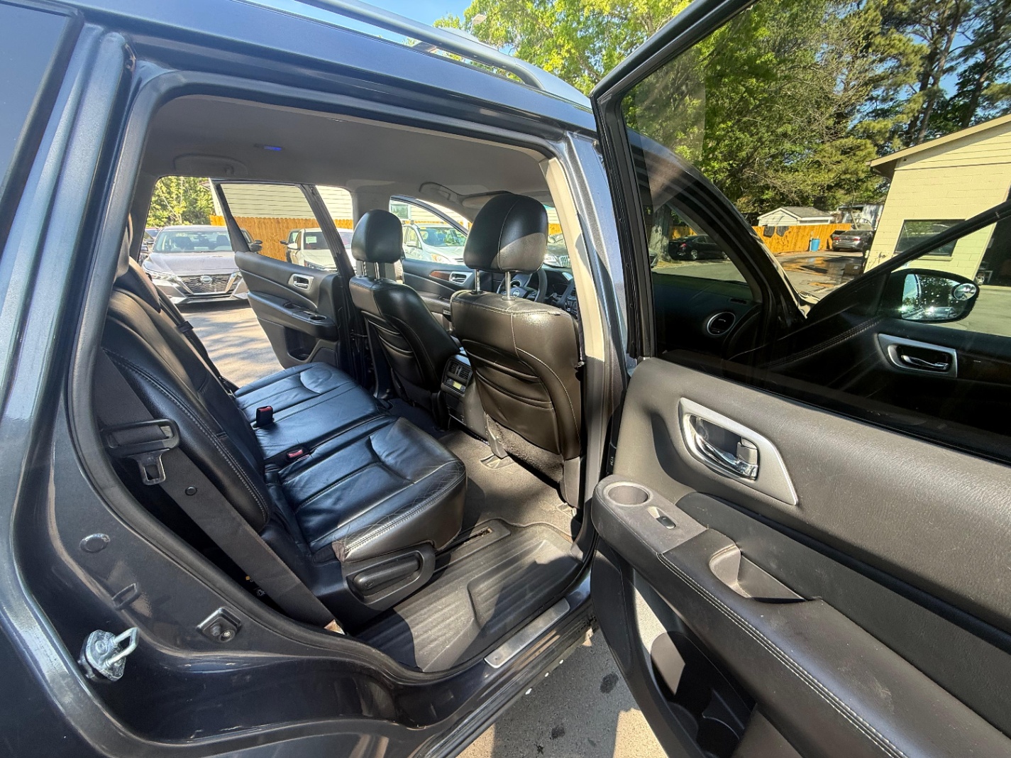 2013 NISSAN PATHFINDER SL FWD