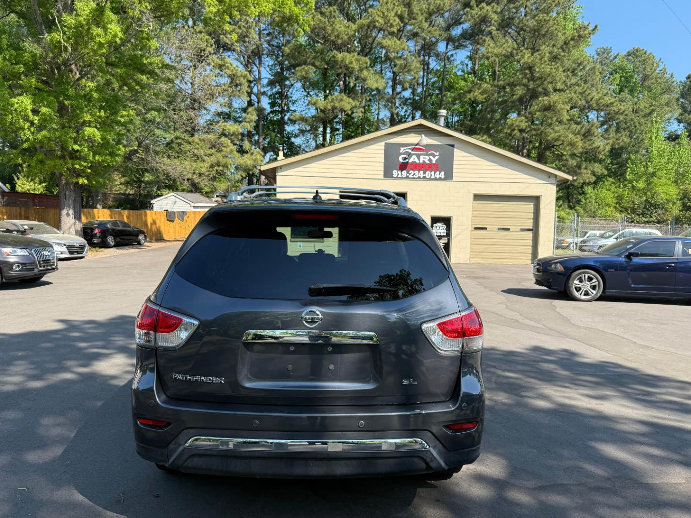 2013 NISSAN PATHFINDER SL FWD