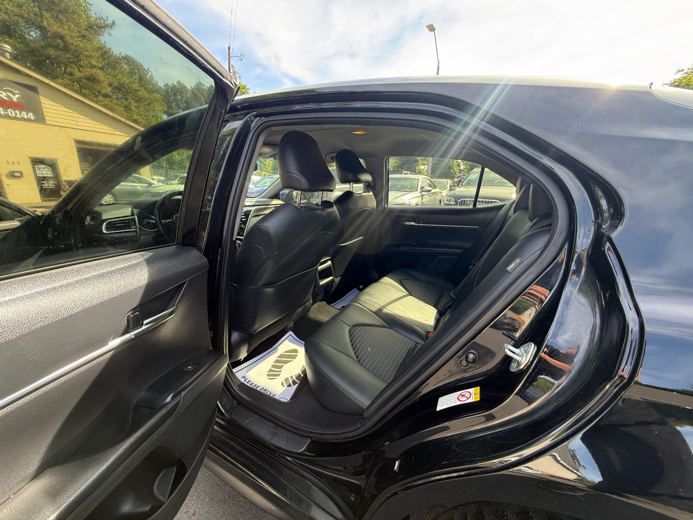 2018 TOYOTA Camry SE