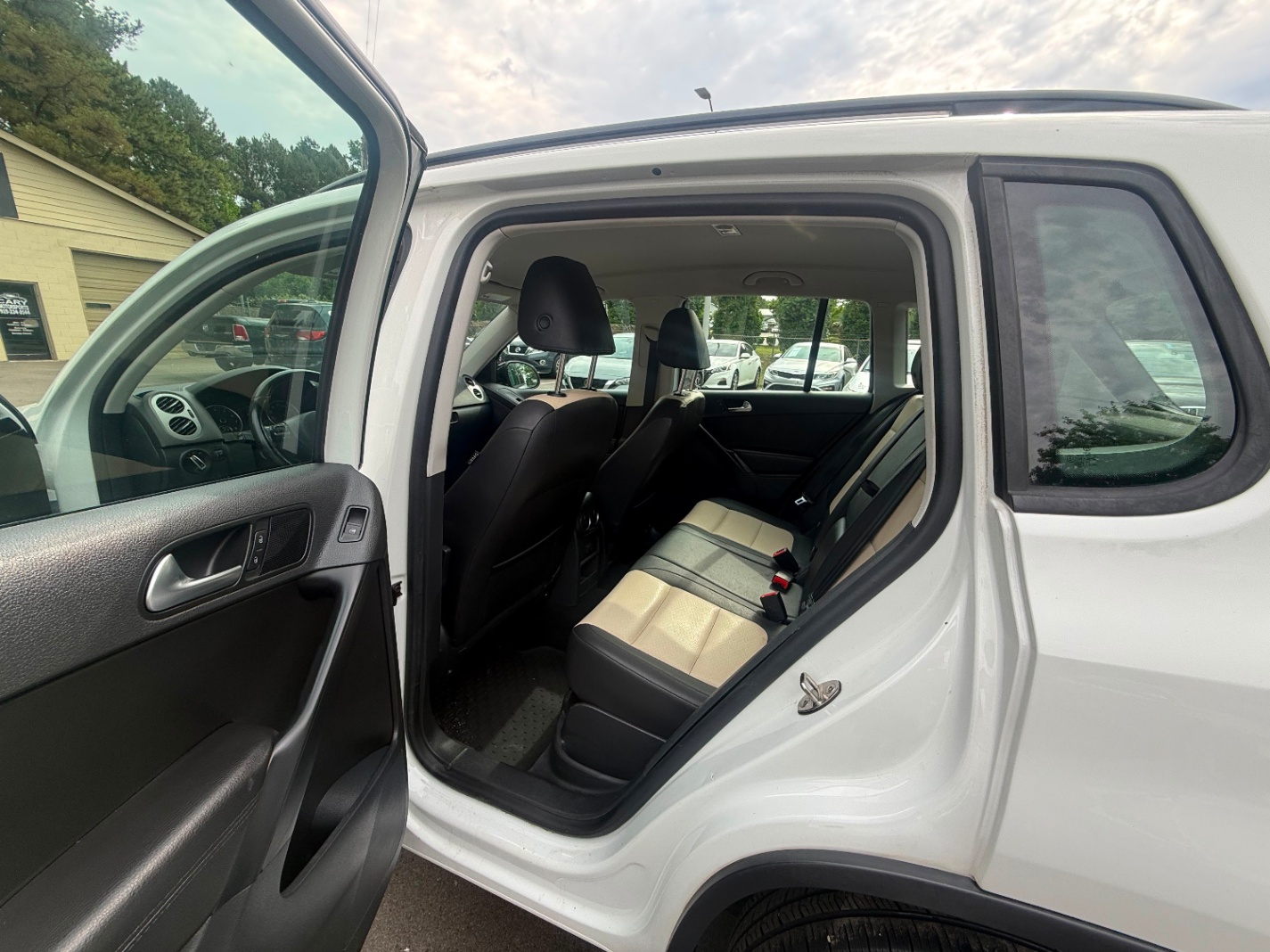 2016 VOLKSWAGEN TIGUAN SEL